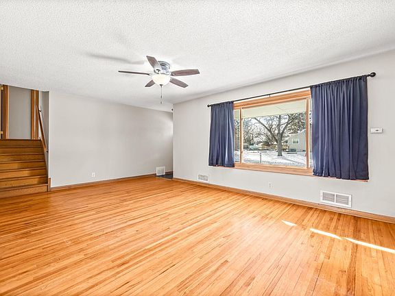 5th image of 7720 Viewcrest Ln