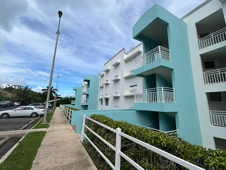 Calle las Colinas Edif las Olas C201 Cond Hillside — Photo 1