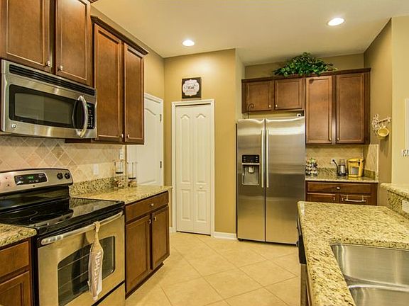 5th image of 230 Angel Trumpet Way