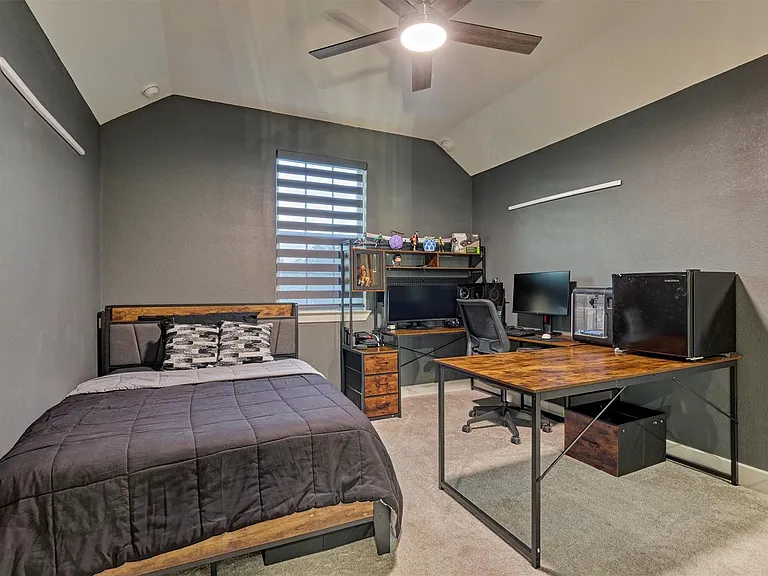 407 Tulip Tree Ct — Photo 38
