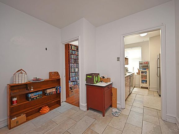 3rd image of 3900 Rose Hill Ave Unit 204-A