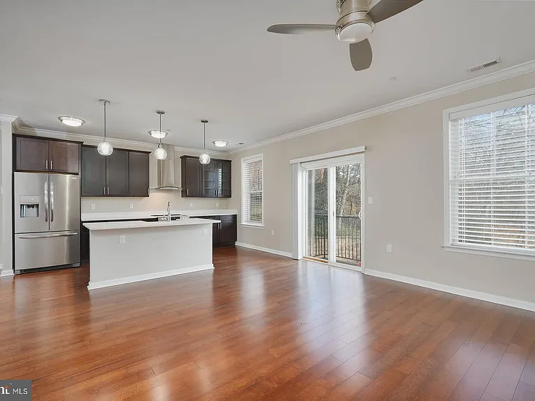 412 Woodcrest Dr SE #412B — Photo 16