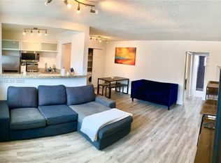 734 Meridian Ave Miami Beach Fl 33139 #4R, Miami Beach, FL 33179