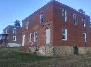 5176 Carpentertown Rd, Mount Pleasant, PA 15666