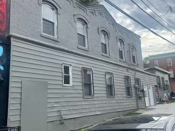 14-16-18 Broad St, Staten Island, NY 10304