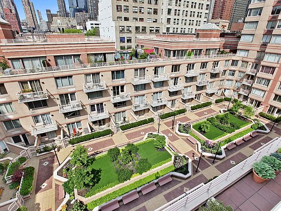 5th image of 393 W 49th St APT 5M