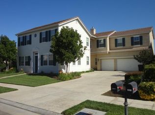 2061 Serena Ave, Clovis, CA 93619