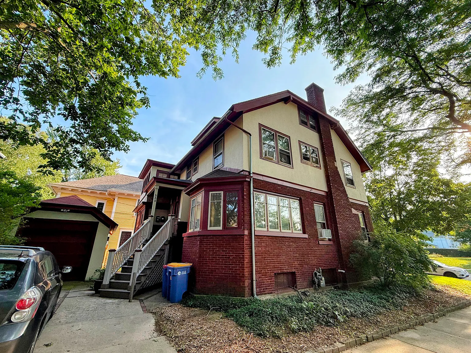 2 bed, 1200 sqft, $1,835 — Photo 2