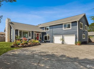 50 Silver Beach Dr SE, Steilacoom, WA