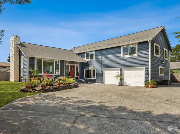 50 Silver Beach Drive SE, Steilacoom, WA 98388