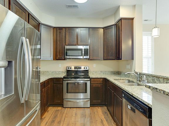 3rd image of 209 Breccia Ln