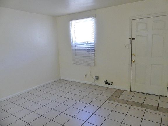 2nd image of 1508 N Y St
