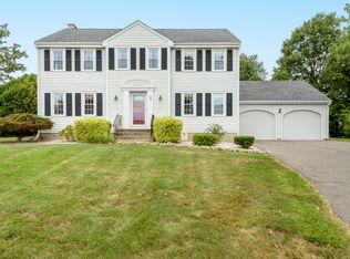 15 Grass Bonnet Ln, Wethersfield, CT 06109