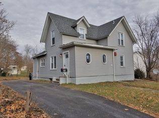 314 Ball St, Elgin, IL 60123