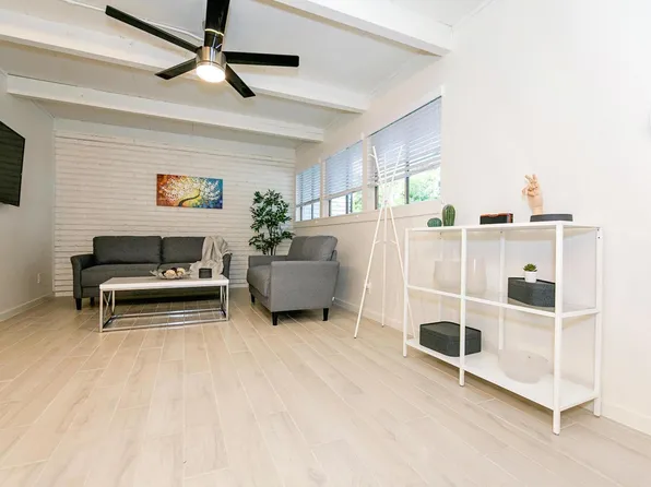 2232 Bellefontaine St #8, Houston, TX 77030