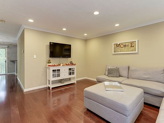 5th image of 1612 Elkwood Ct