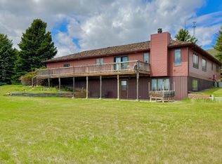 1204 3rd Ave NE, Bowman, ND 58623