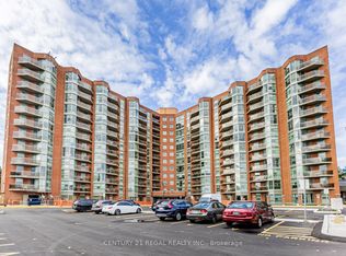 20 Dean Park Rd #601, Toronto, ON M1B 3G9