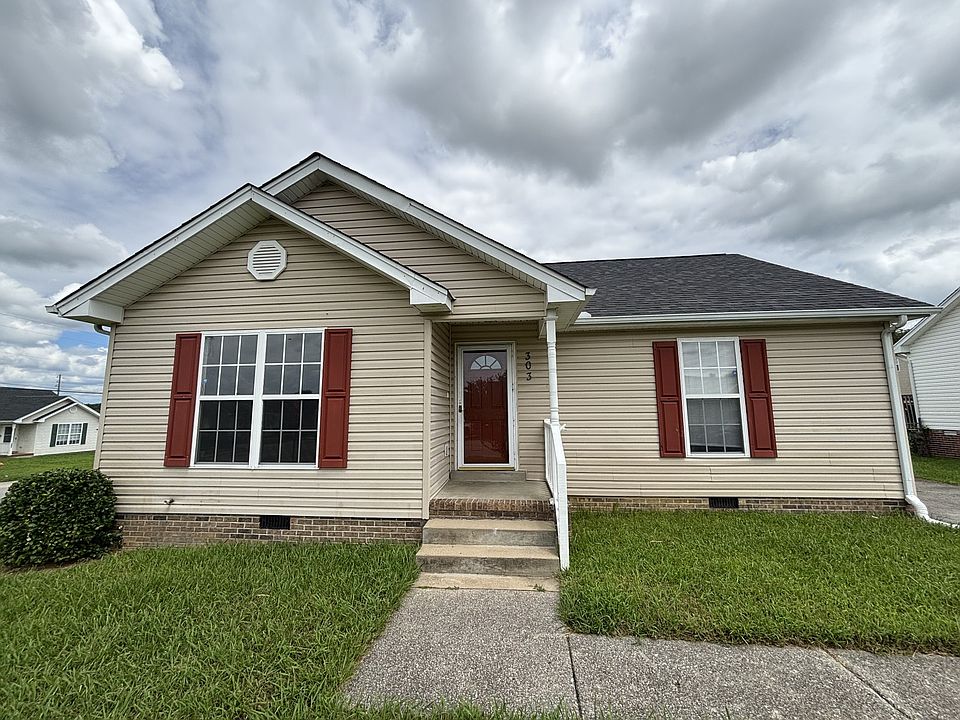 1st image of 303 Bandera Ln
