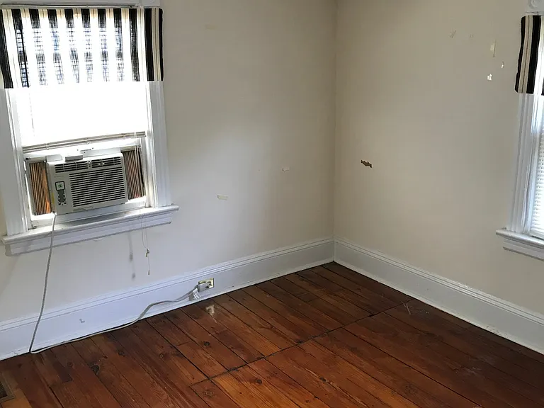 45 Moran Ave — Photo 7