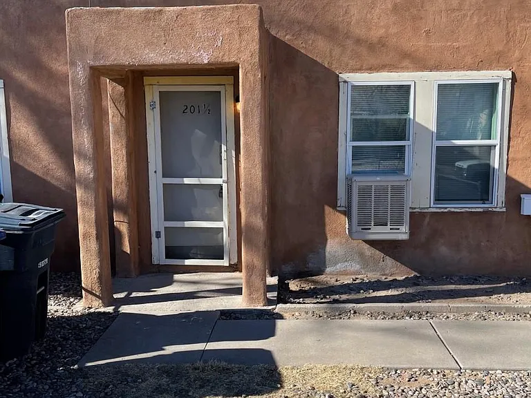 201 Tennessee St NE — Photo 1