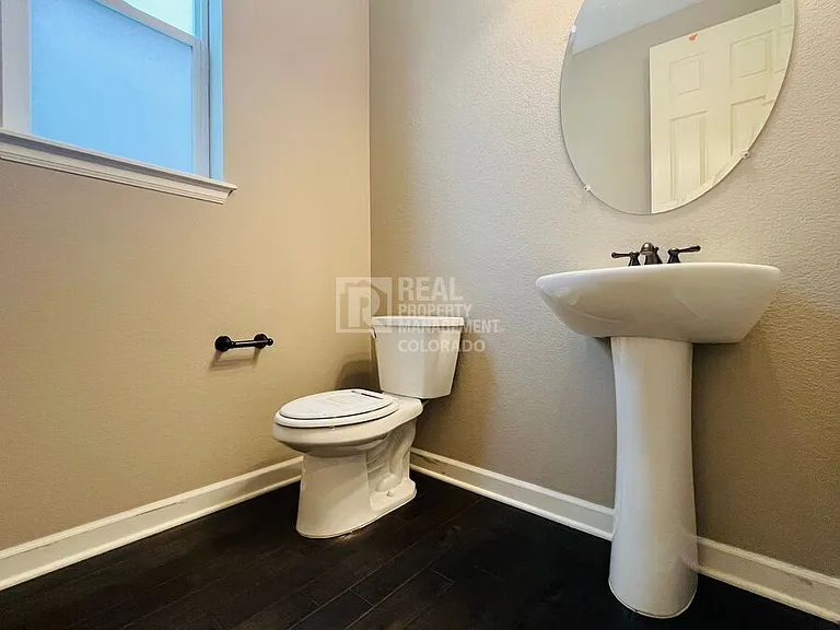 550 Gallegos Cir — Photo 3