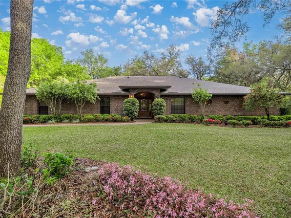 5889 NE 43rd Lane Rd, Silver Springs, FL 34488