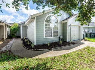 67 W 9th St, Atlantic Beach, FL 32233