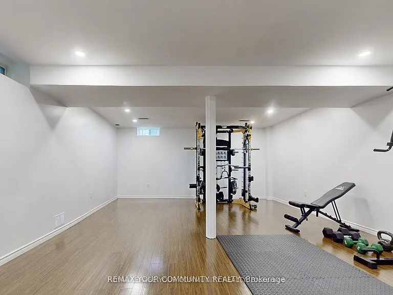 52 Four Seasons Cres — Photo 38