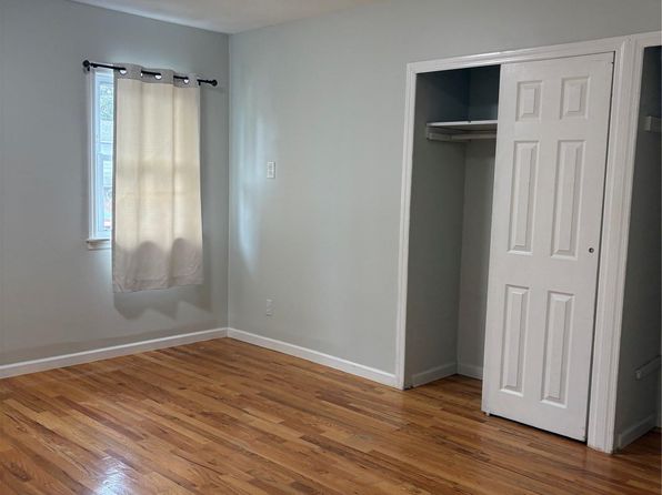 290 Leaf Ave