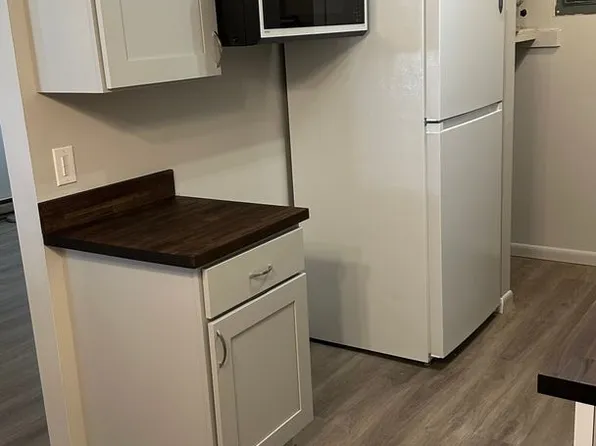 400 W Columbus LLC, 400 W Columbus Rd #P, South Charleston, OH 45368