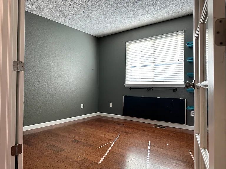 10149 Woodrose Ct — Photo 9