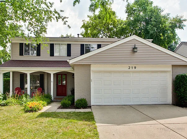 219 Autumn Ln photo 1