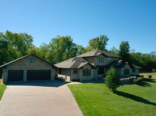 23120 Orchard Ln, Rock Falls, IL 61071