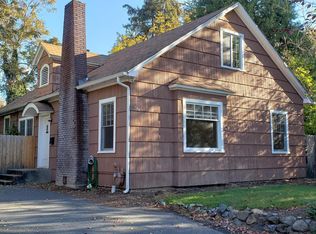 210 NW A St, Grants Pass, OR 97526