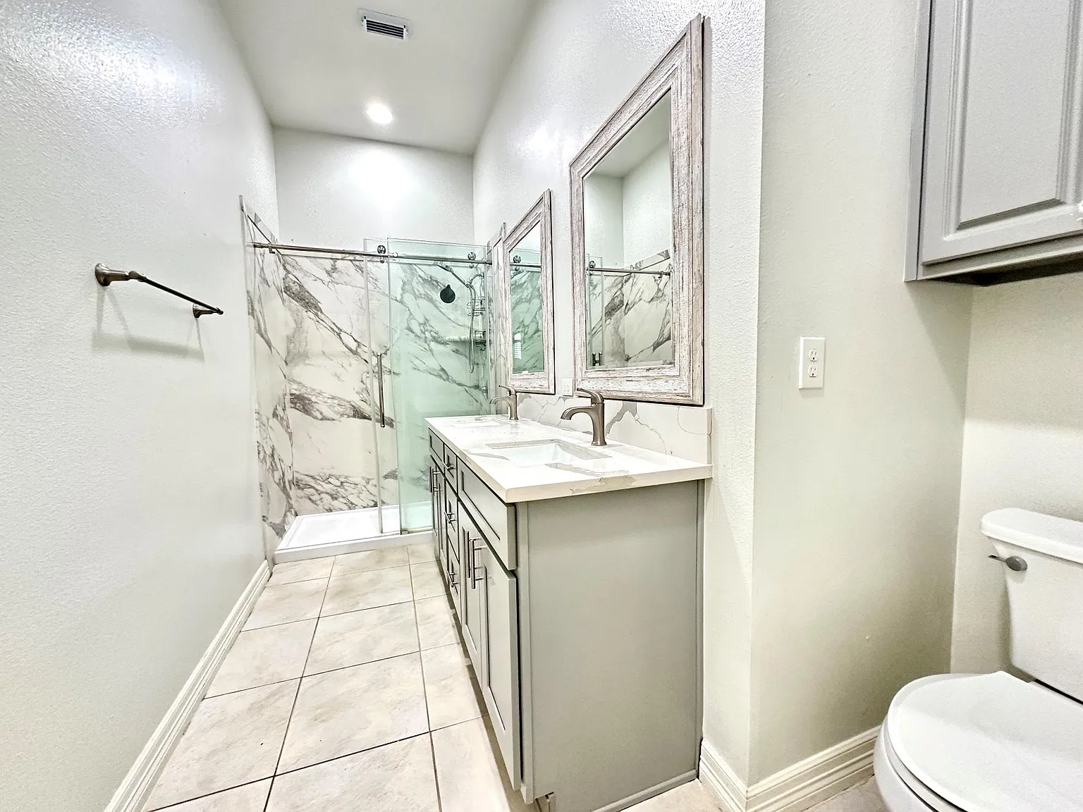 4 bed, 2.0 bath, 2509 sqft, $2,500 — Photo 3
