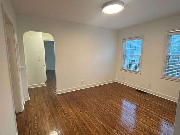 3rd image of 4109 Winchester Rd