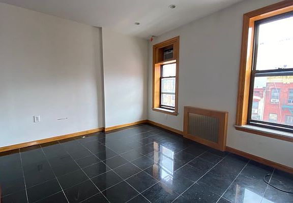 3rd image of 150 Mott St APT 17
