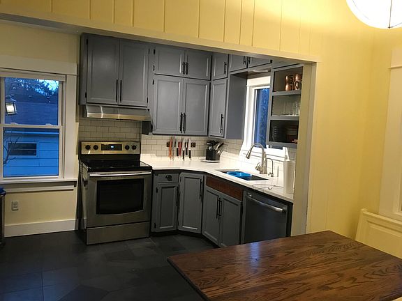 Cute Kitchen with built in breakfast nook