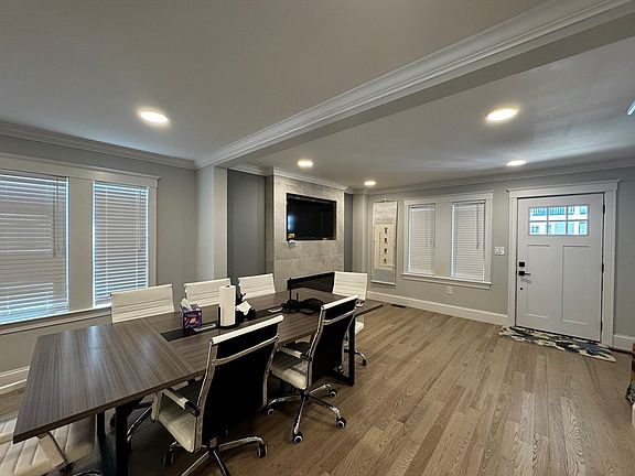 4th image of 33 Hamilton St #1