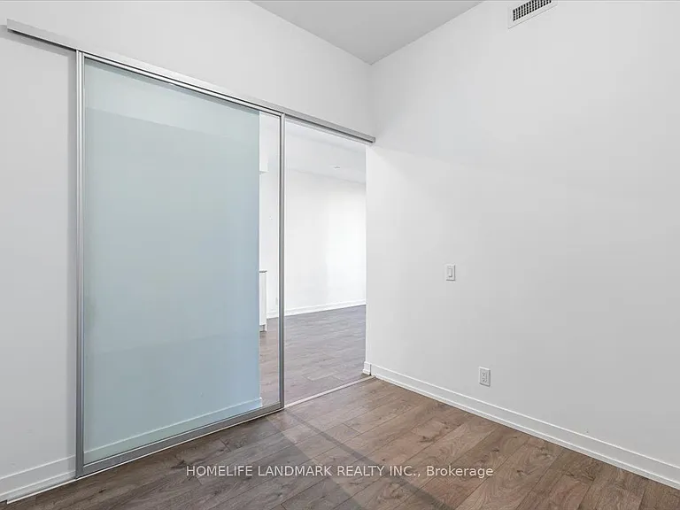 270 Dufferin St #1023 — Photo 16