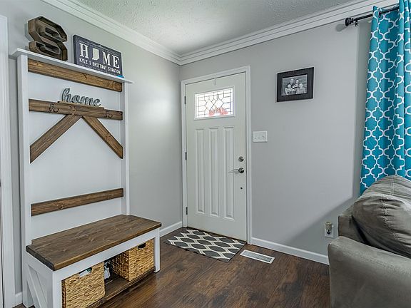 3rd image of 7544 Outer Lincoln Ave