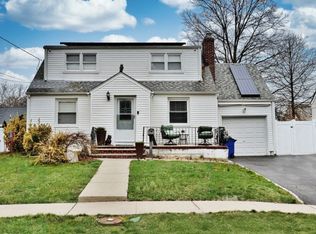 14 Alison Rd, Roselle, NJ 07203