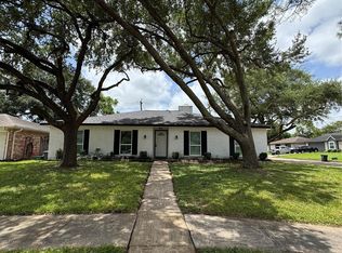 16602 David Glen Dr, Friendswood, TX 77546
