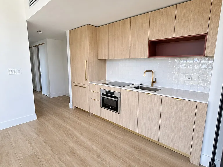 90 NE 32nd St #301 — Photo 3