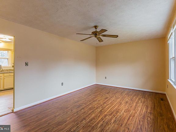5th image of 29079 Hill And Dale Dr