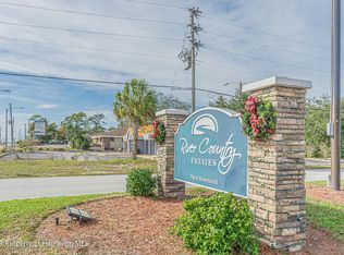 8008 Floral Dr, Weeki Wachee, FL 34607