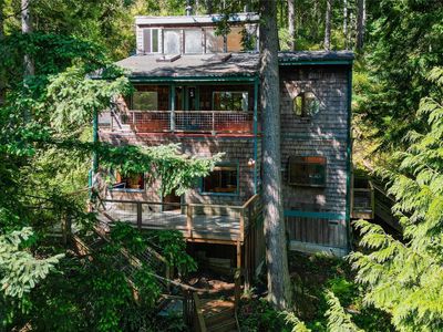 1237 Island Drive, Lummi Island, WA, 98262