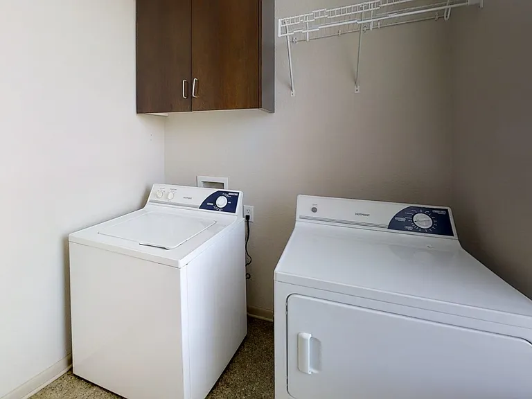 West End Lofts — Photo 13