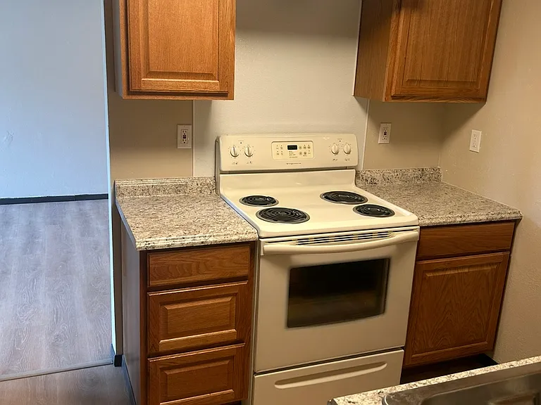 119 Greenwood Dr #1/2 — Photo 9